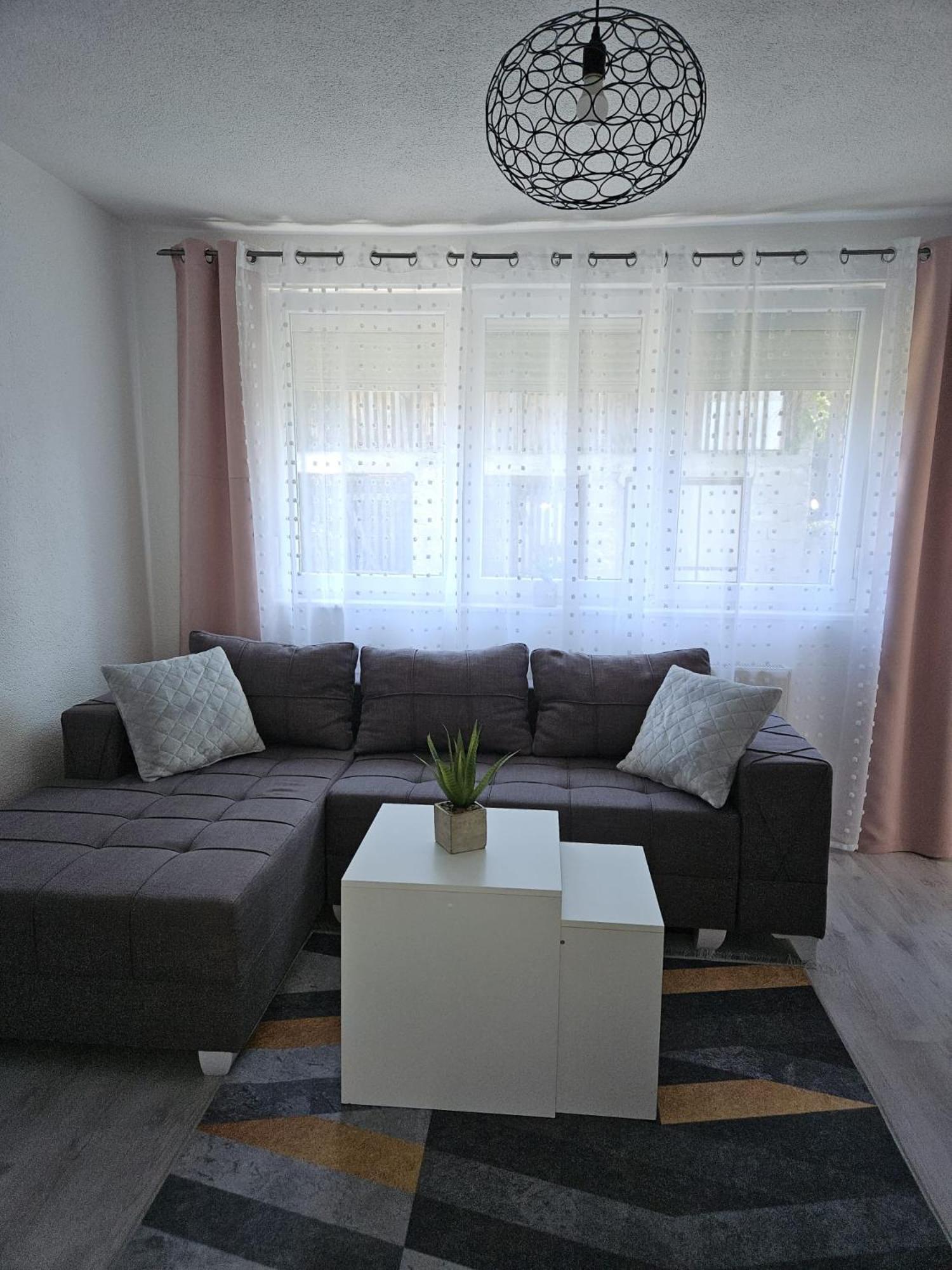 Apartman Aladin Bihać Екстериор снимка